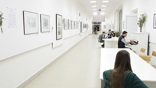 Выставка «Новые странствия» открыла осенний выставочный сезон в Центре современной культуры ИГНИ 