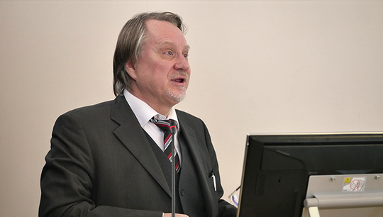 Профессор университета Станислав Некрасов отметил, что идею проведения семинара позитивно восприняли многие ученые из других российских 
