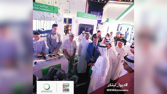 The Emirate of Dubai ruler Sheikh Mohammed bin Rashid Al Maktoum and DEWA CEO HE Saeed Mohammed Al Tayer visited the “Kanatokhod” (“Cable Walker”) project’s stand. Photo: DEWA/instagram.com