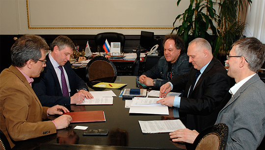 Российский и чешский университеты теперь связывает меморандум о взаимопонимании. Фото: Владимир Петров