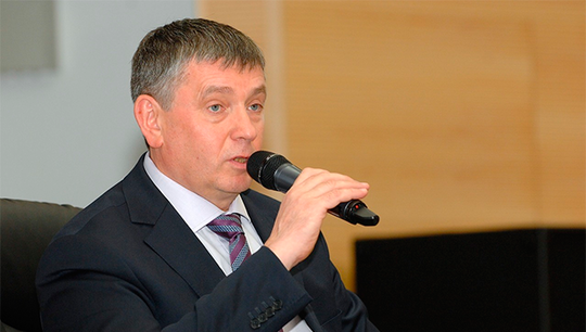 Виктор Кокшаров объявил сегодня о старте кампании по сбору идей и проектов к столетию учреждения университета в Екатеринбурге в 2020 году. Ф