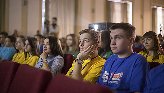 «Тест-драйв» традиционно привлек внимание тысяч старшеклассников в России и странах ближнего зарубежья. Фото: Илья Сафаров