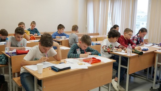 Отборочные тесты в летнюю школу написали около 300 ребят