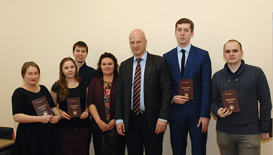Магистранты программ «IT-инновации в бизнесе» и «Международный электронный бизнес» получили дипломы Экономического университета — Варна.