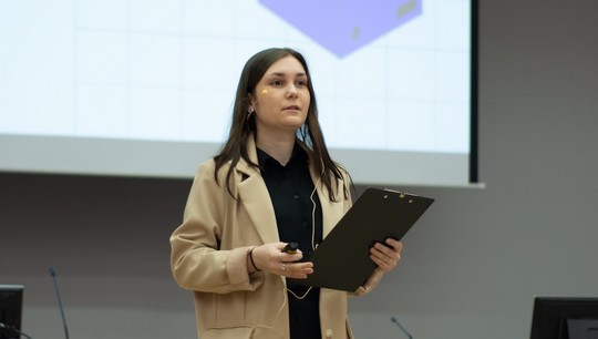 Ирина Новосёлова обучается в департаменте металлургии и материаловедения