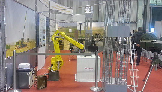 На выставке робот продемонстрировал процесс сбора боеприпасов различной комплектации