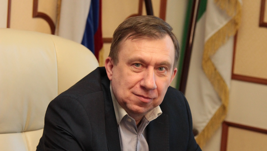 Сергей Мамонов окончил Уральский политехнический институт в 1991 году
