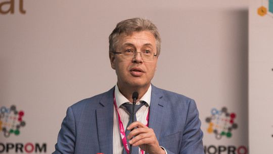 Сергей Кортов отметил, что УрФУ продолжает развивать направление, связанное с разработкой новых лекарственных препаратов
