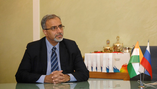 Посол Индии в России Бала Венкатеш Варма предложил провести Дни Индии в УрФУ