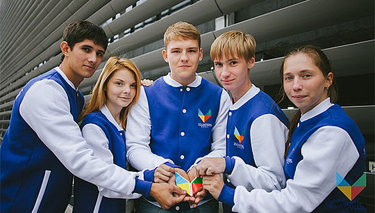 Волонтерский центр «Волонтеры Урала» устраивает маленький праздник воспитанникам детского дома города Камышлова