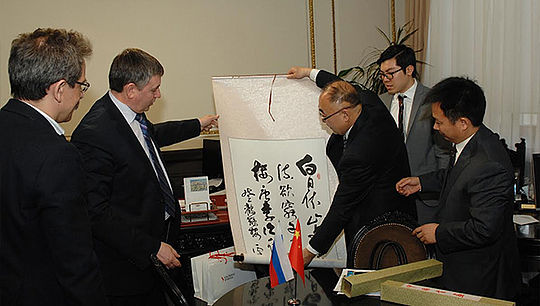 Китайская делегация будет работать в вузе несколько дней. Фото: Владимир Петров
