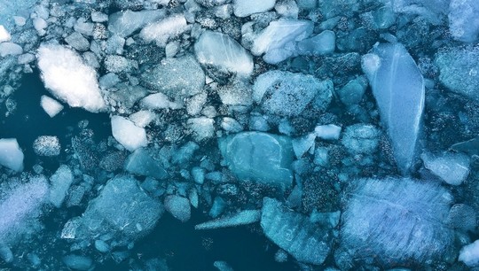При флуктуациях температуры морской лед замерзает быстрее