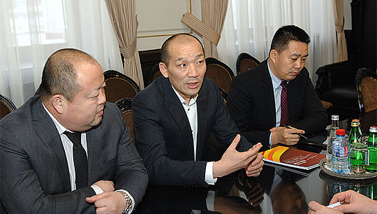 The Chinese delegation was headed by the chairman of the corporation "Guangtong". Photo by Vladimir Petrov