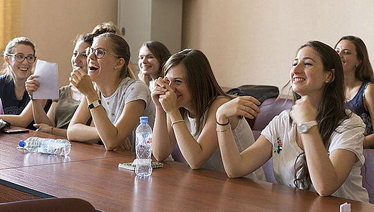 Ежегодно в Екатеринбург приезжают иностранные студенты со всего мира и проводят три увлекательных недели в университете. Фото: Елизавета 