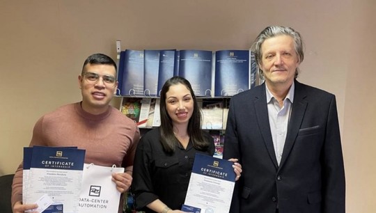 Иностранные студенты получили сертификаты на английском и русском языках